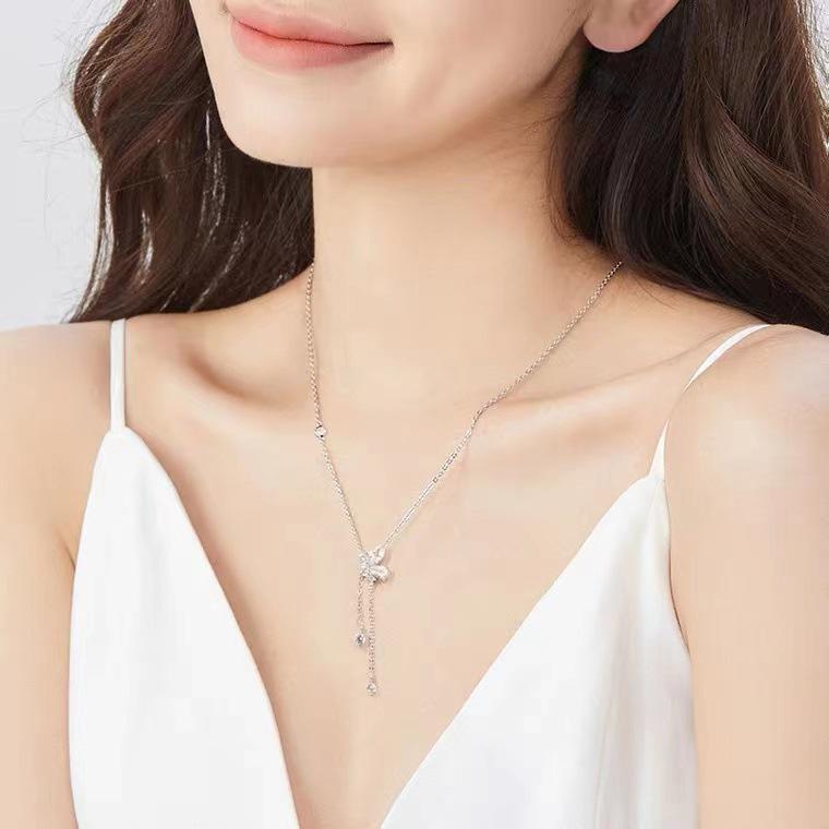 Fan Qi Weißkupfer Schmetterlingstanz Quasten Halskette – Elegante Leichte Luxus Mode