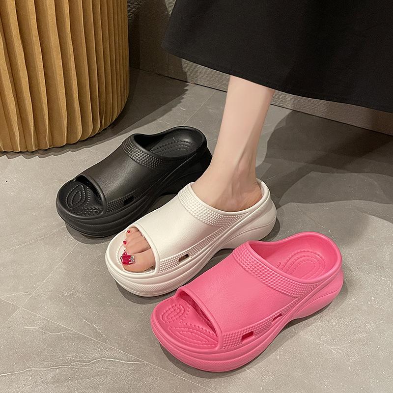 Fashion Soft Sole Chunky Platform Wedge High Heel Outdoor Slippers Women Casual Eva Non Slip Sandals 2025 Lightweight Beach Slippers