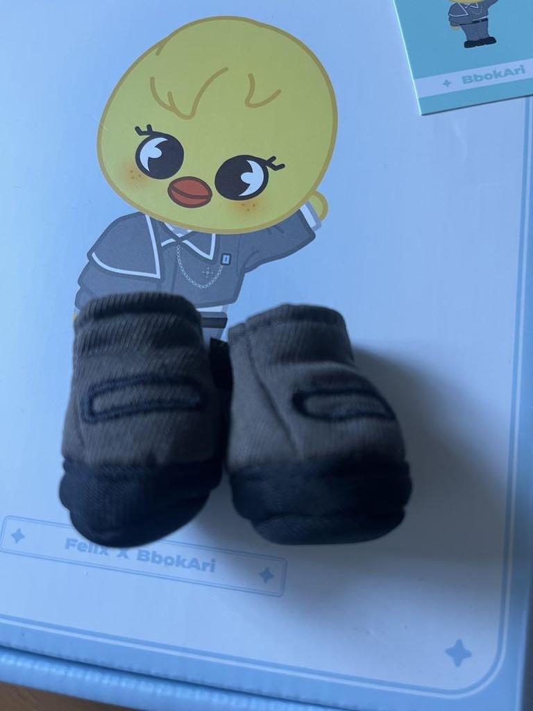 [USED] Straykids Skzoo Stuffed Animal Clothes Pogari