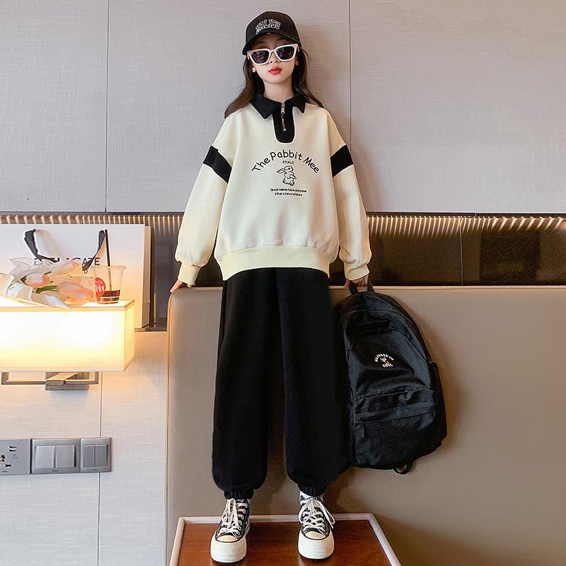 

Костюмы для девочек Весенняя и осенняя мода Большие детские поло Длинные рукава свитера Спорт и отдых Детская осенняя одежда 120 чёрный