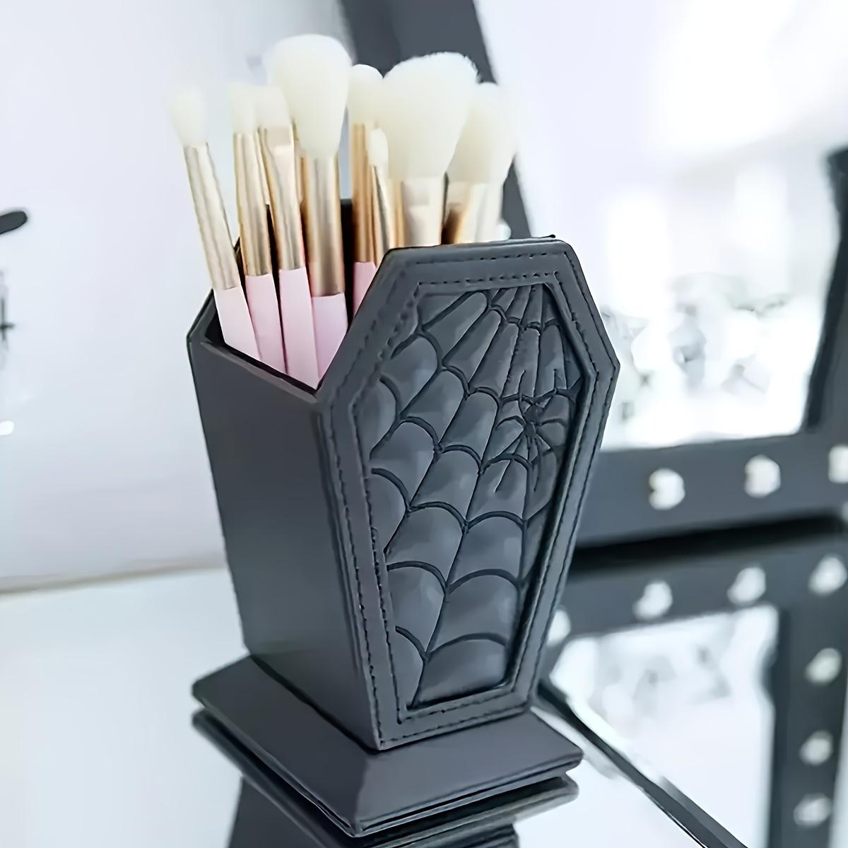 

Lightweight Gothic Coffin-Shaped Spider Web Makeup Brush Holder - Plastic Desk Organizer for Vanity or Office Decor чорний