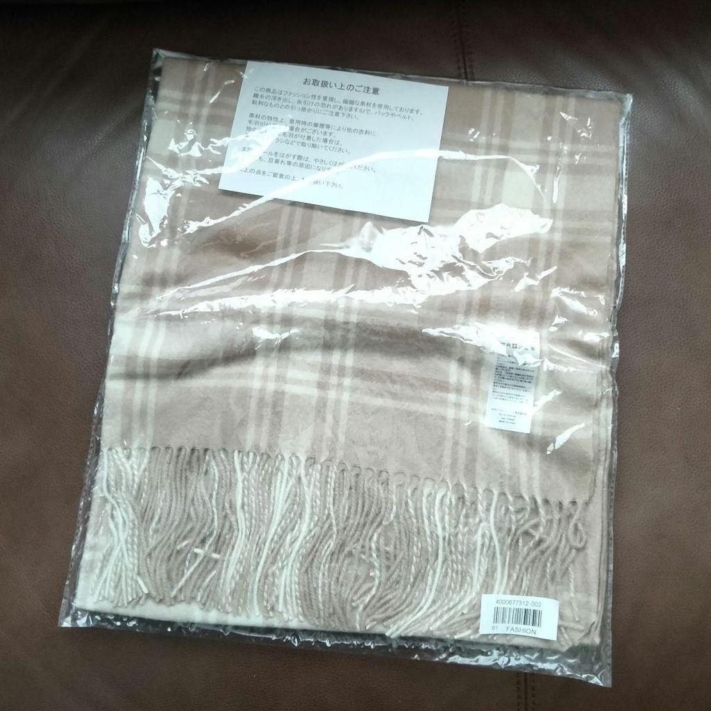 Used  New, Unused  100% Cashmere, Beige-toned Check Pattern, Stole
