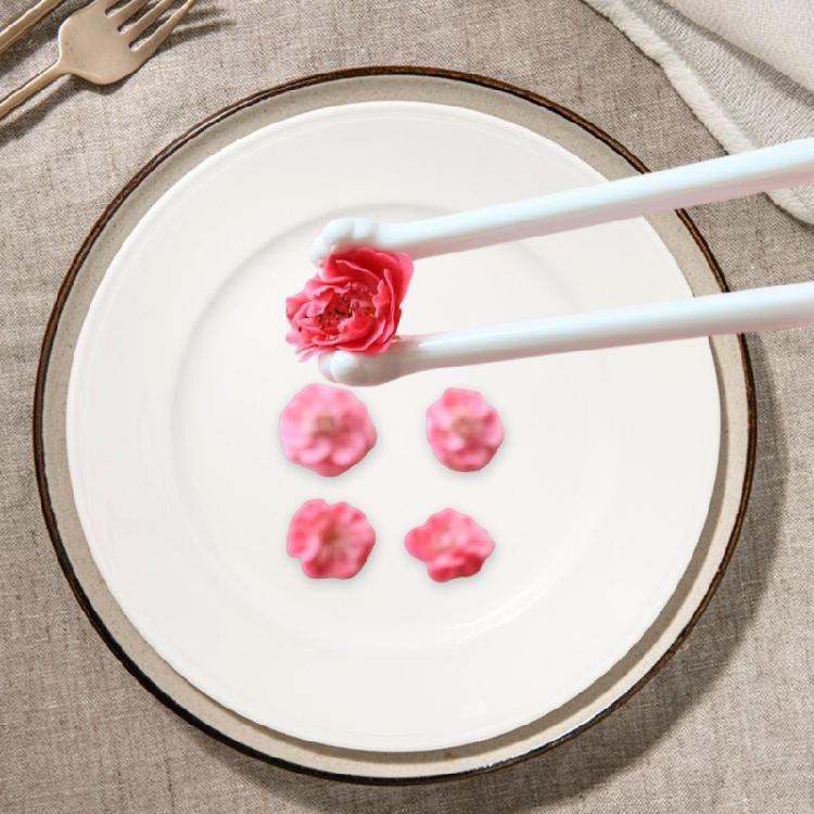 Innovative Cats Themed Chopsticks Accessory With Nonslip Texture Ideal For Sushi Parties Family Meals And Gift