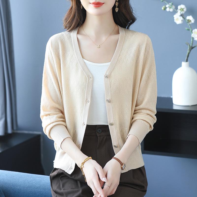 Petite V-Neck Pure Wool Knit Cardigan for Women - Spring & Autumn Fashion Outerwear Sweater