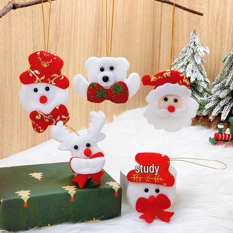 Imitation Noble Mini Christmas Wreath Car Ornament: Festive Window Display Pendant