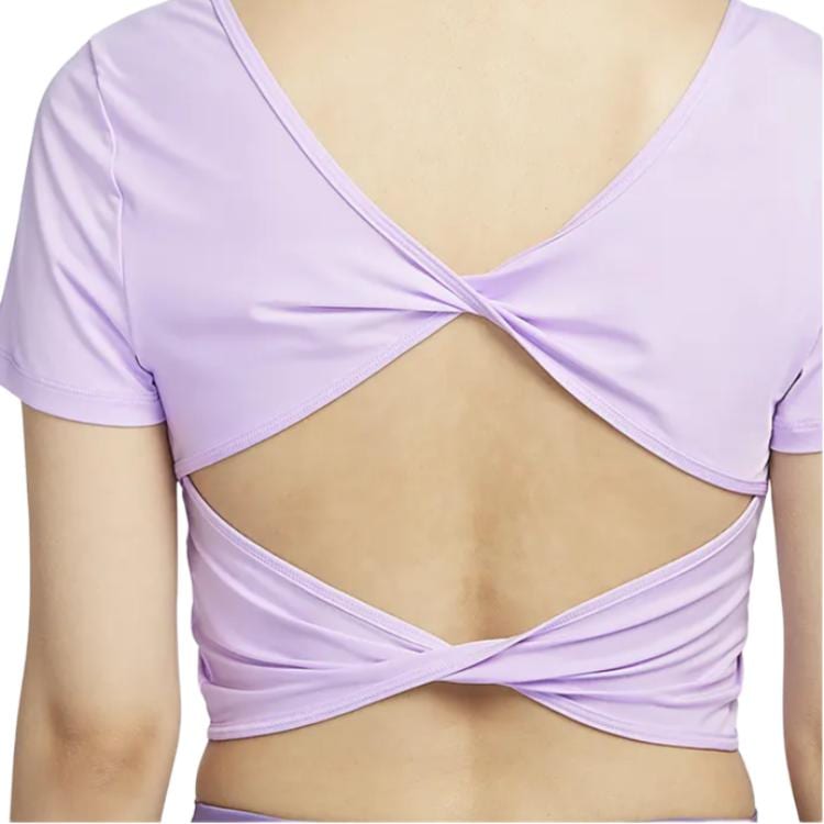 Nike Ein klassisches Damen Dri-FIT Kurzarm Cropped Twist Top 'Lilac Bloom' FN2852-512