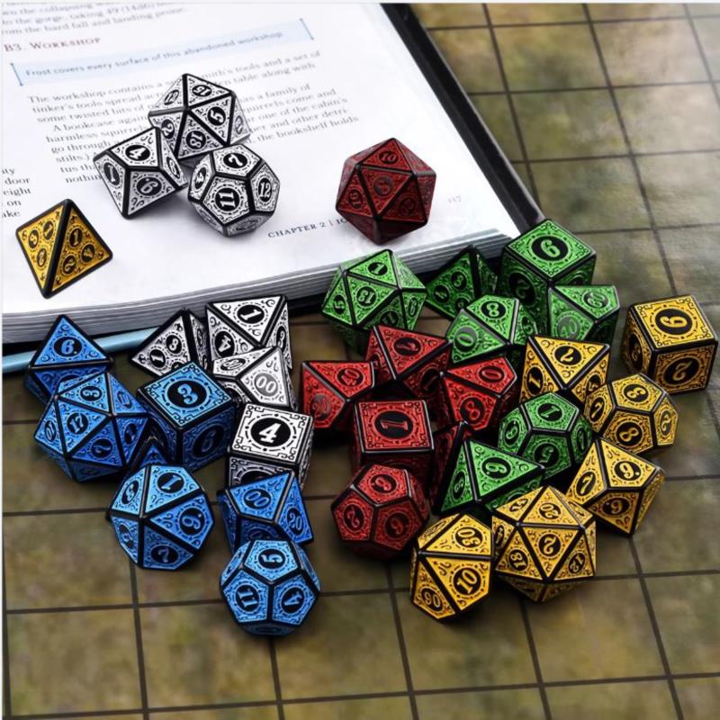 Polyhedral 7-Die Carved Pattern Dice Set D4 D6 D8 D10 D% D12 D20 For Game
