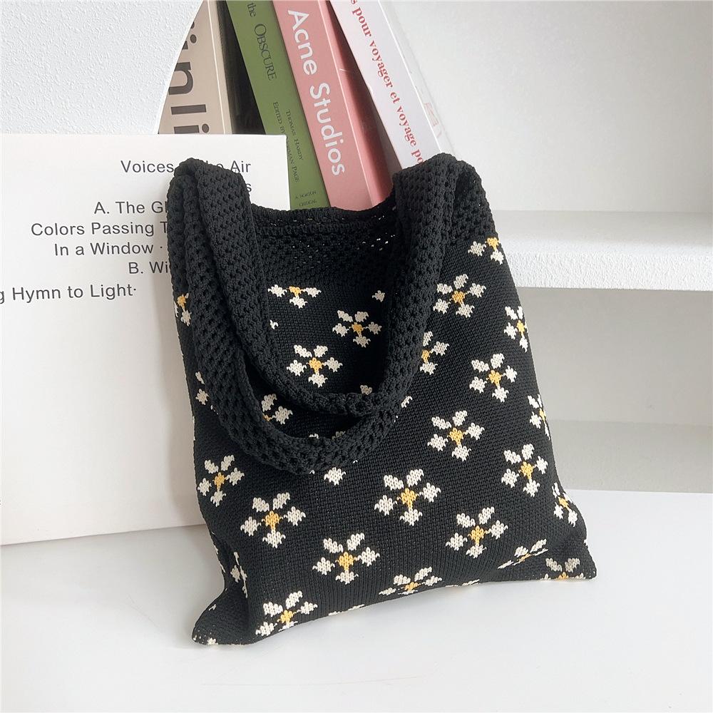 Knitted Mobile Phone Bag For Women In Spring And Autumn Cute Cartoon Versatile One Shoulder Diagonal Cross Bag Travel Coin Purse Small Handbag