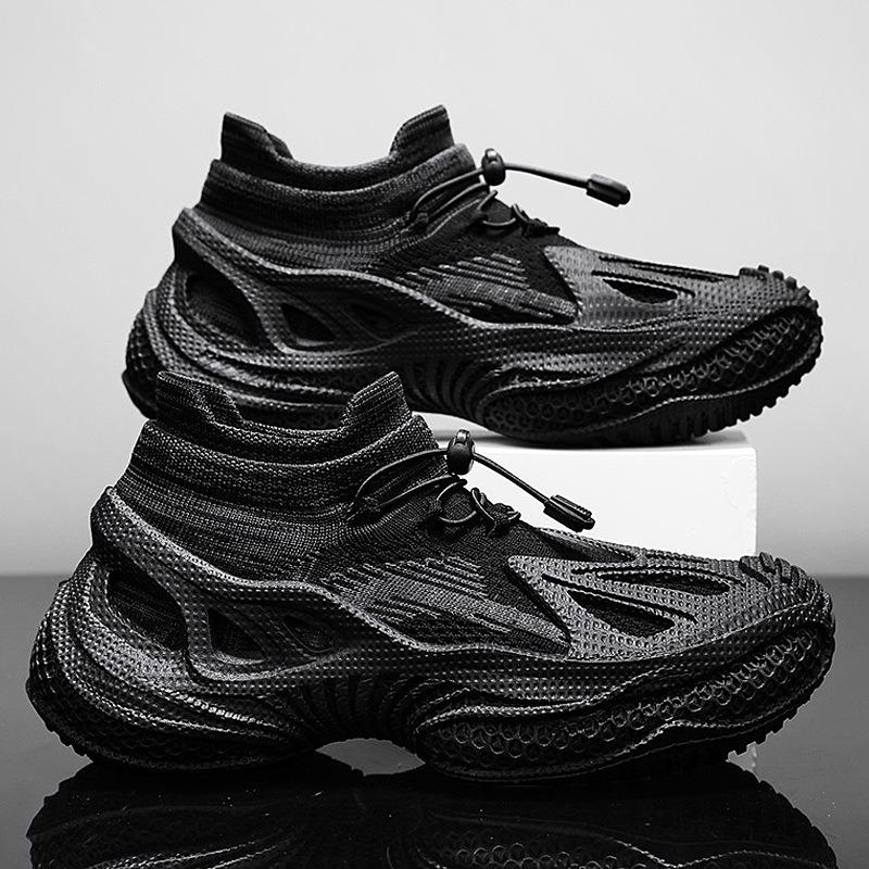 The New Men's Shoes for The Summer and Autumn of 2025 Feature Breathable Mesh and Personalized, Trendy Flying Woven Shoes