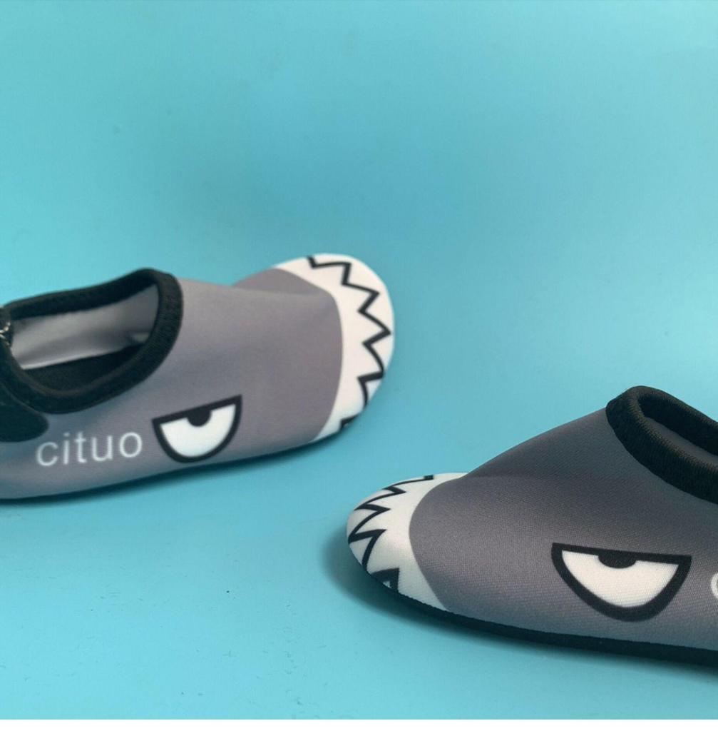 Kids' Shark Barefoot Beach Shoes – Non-Slip, Anti-Cut Water Socks for Swimming and Wading