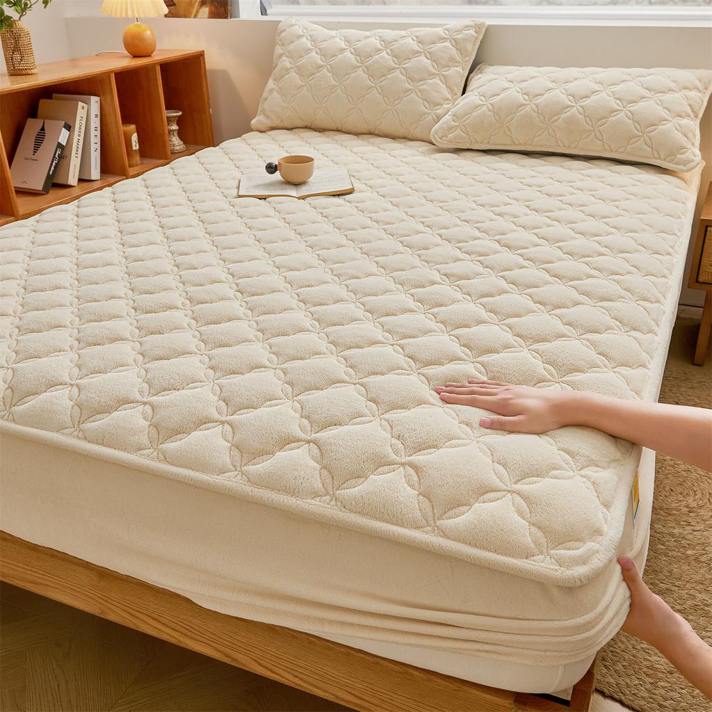 Class A Antibacterial Milk Velvet Fully Wrapped Bed Sheet Single Piece Household Anti-slip Bed Cover Protective Cover Bedding