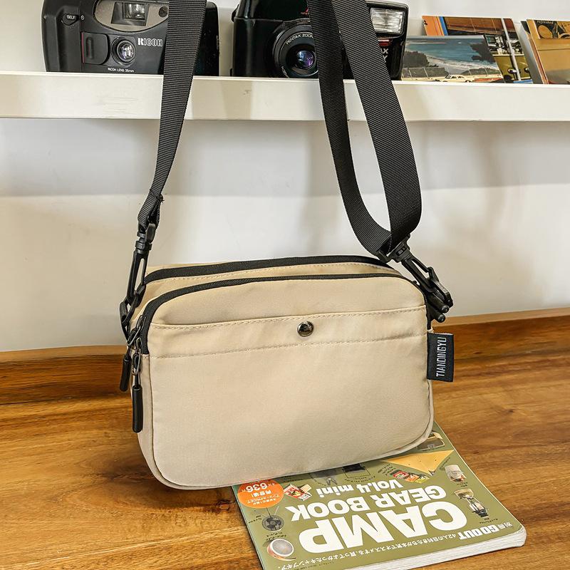 

Bag women s niche design large capacity shoulder messenger women s bag new Japanese and Korean simple and lightweight casual small square bag хаки