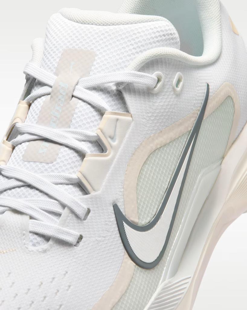 HV4700-101 Nike Pegasus 1 Golf "White/Grey" (Men's)