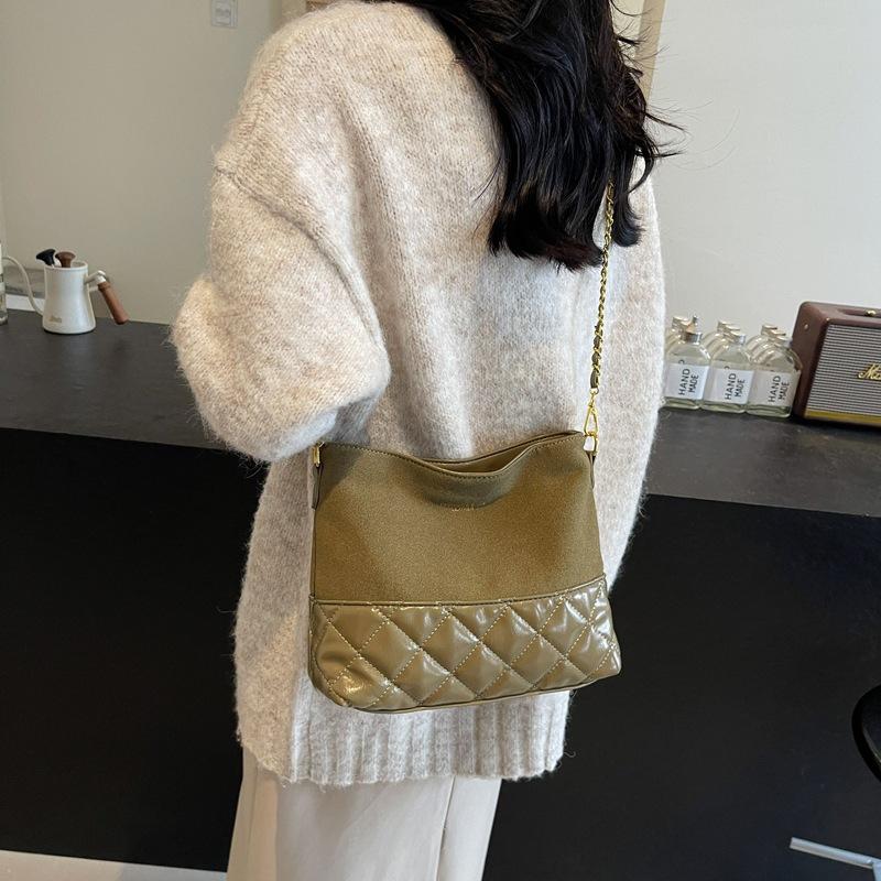 

Zhu Zhu Chain Bag 2025 New Women s Bag Large Capacity Fashion Versatile Rhombus Shoulder Crossbody Bag 26*10*20 зелёный