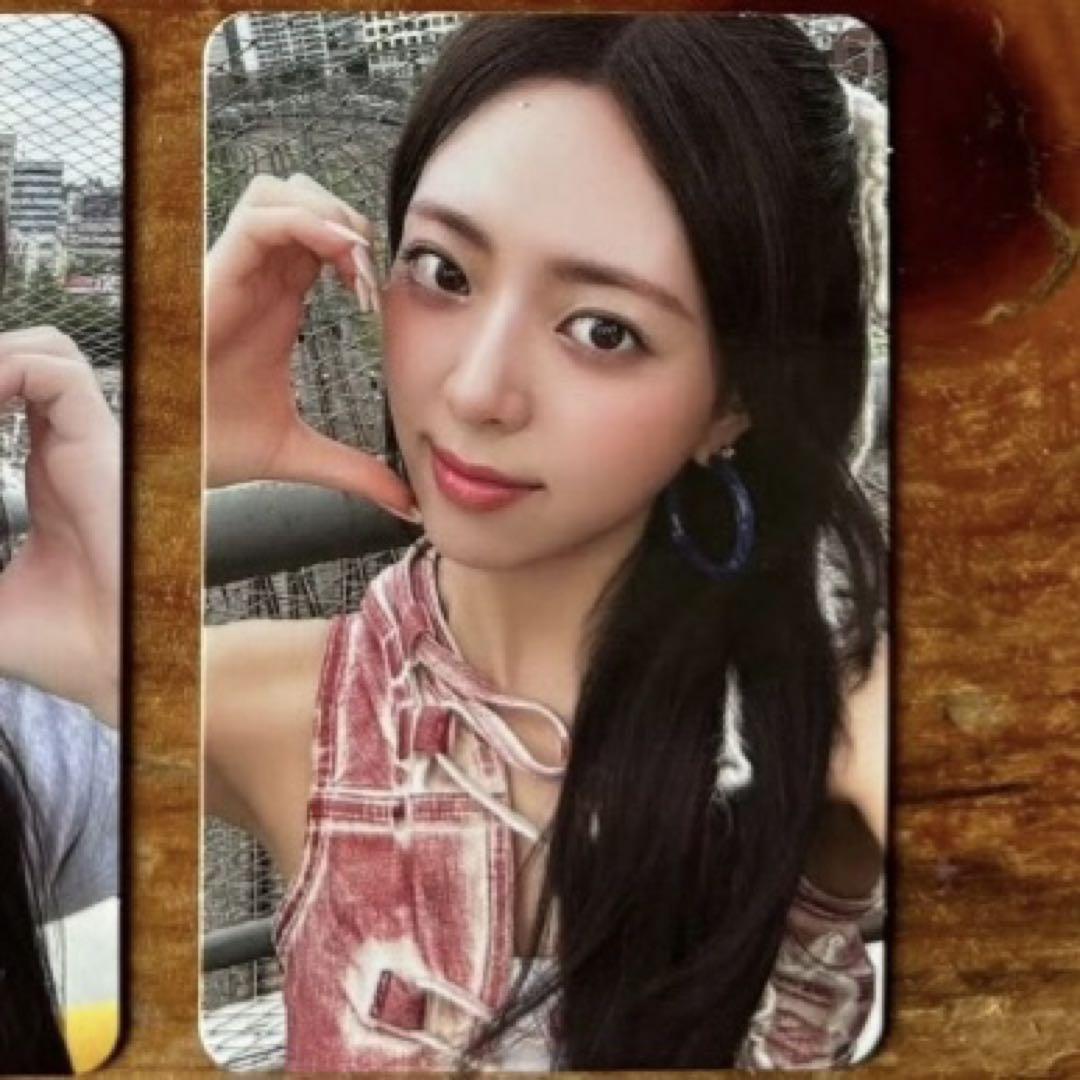

[USED] ITZY Yuna GOLD TARGET US Limited Edition Double-Sided Trading Card