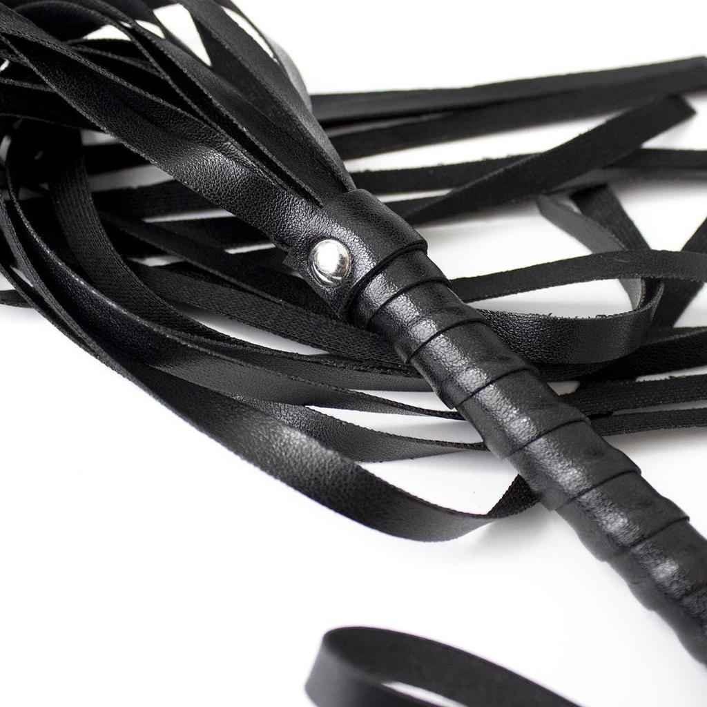 Unisex Flirty Leather Small Whip - Alternative Toy for Adults