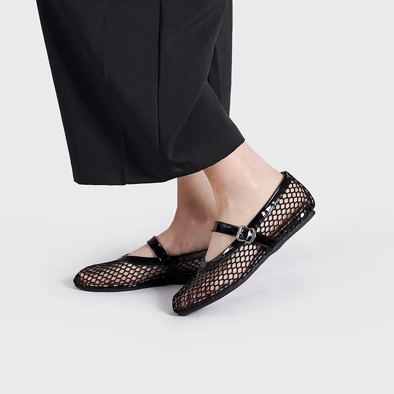 French hollow ballet shoes women's flat bottom one-word buckle metal mesh Mary Jane shoes women's niche design single shoes