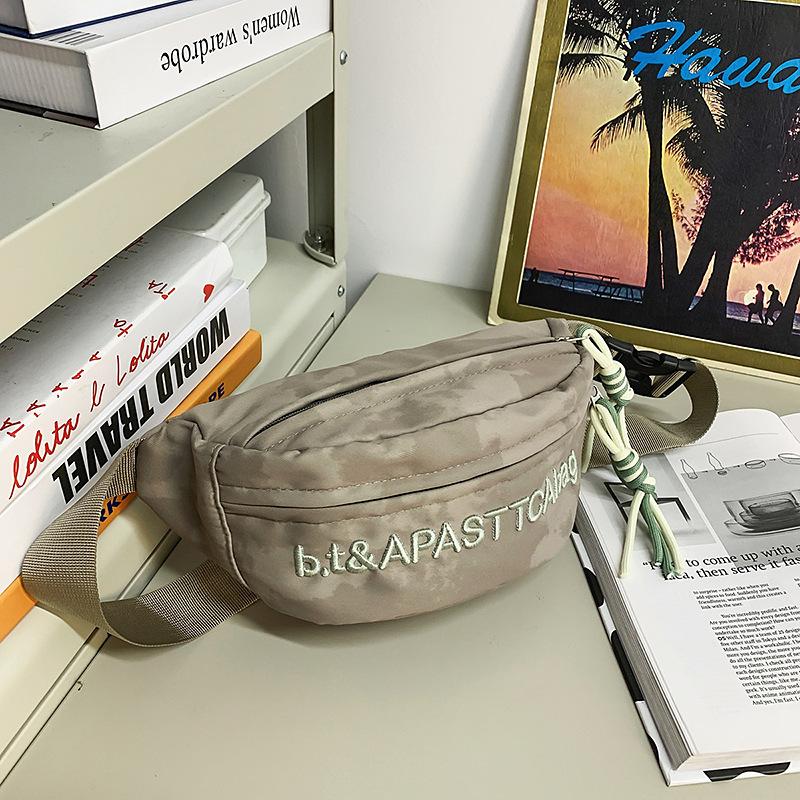 Casual breast bag women's tide brand messenger bag outdoor sports cycling locomotive shoulder bag niche versatile fanny pack men