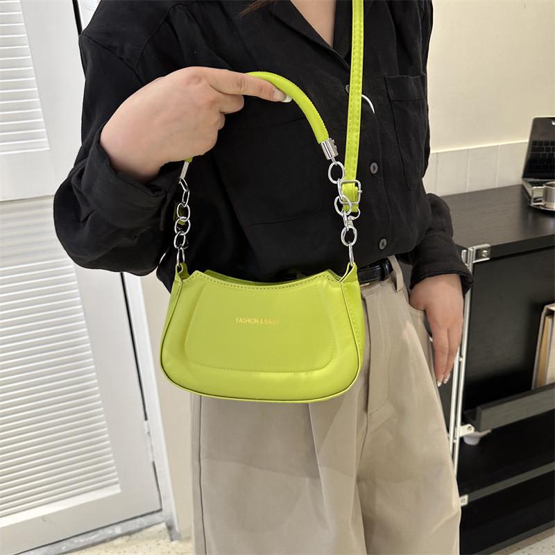 Stylish Silver Pu Leather Small Square Shoulder Bag 2023 New Design For Daily Outfits