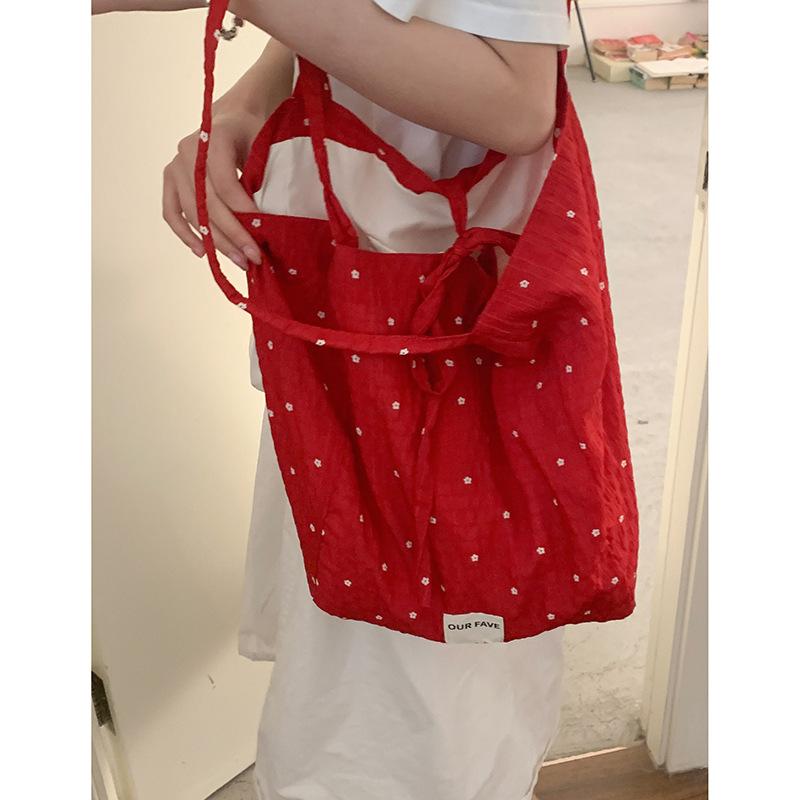 

Летняя шифоновая сумка большой вместимости с принтом в горошек женская 2025 новая модная корейская версия сумка-тоут на плечо холщовая сумка красный