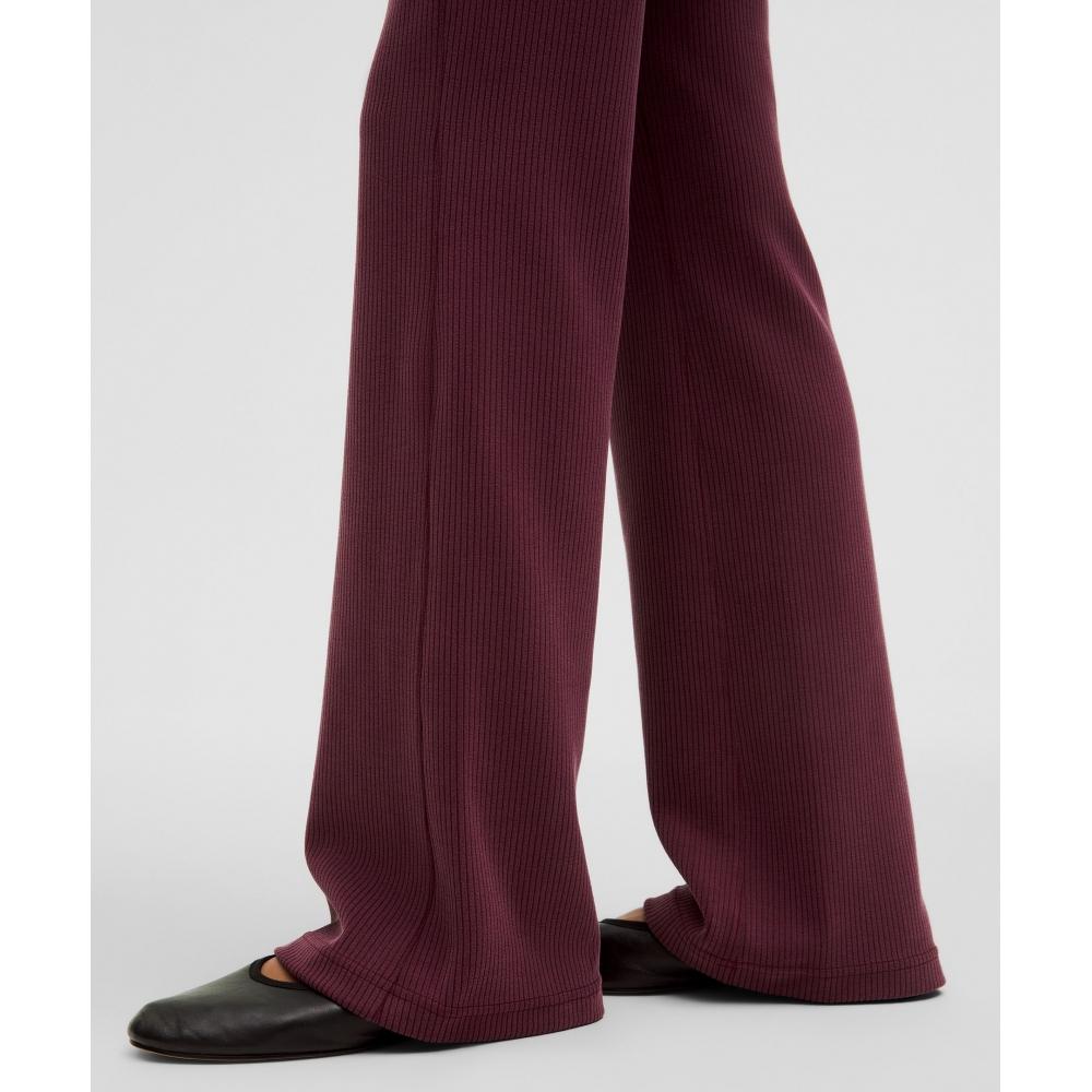 Lululemon Calça Flare Ribbed Softstreme Regular Garnet