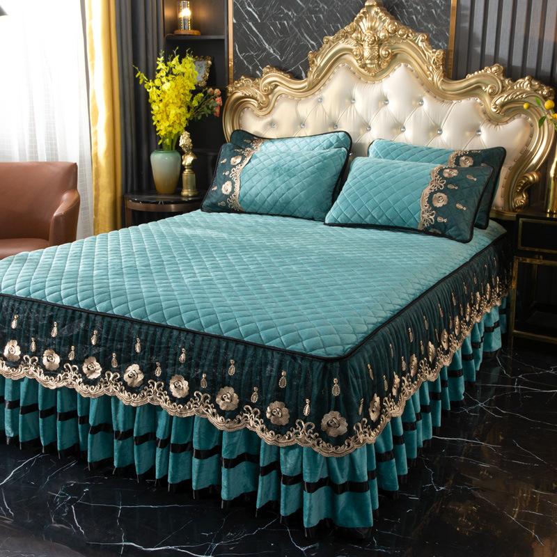 Winter Crystal Velvet Single-piece Padded Lace Bed Skirt Thickened Thermal Mattress Cover Mattress Cover Non-slip Bed Cover Pad