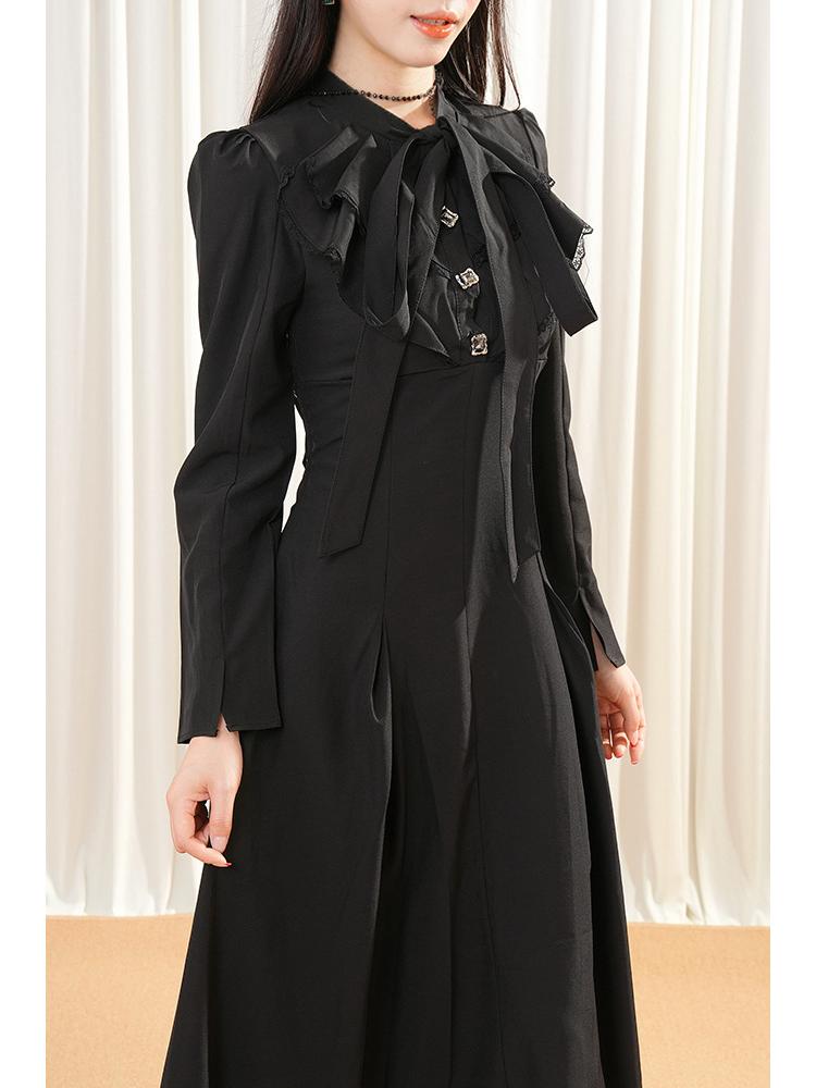 Hepburn Style Black Waist-Defining Gothic Long Dress with Peter Pan Collar