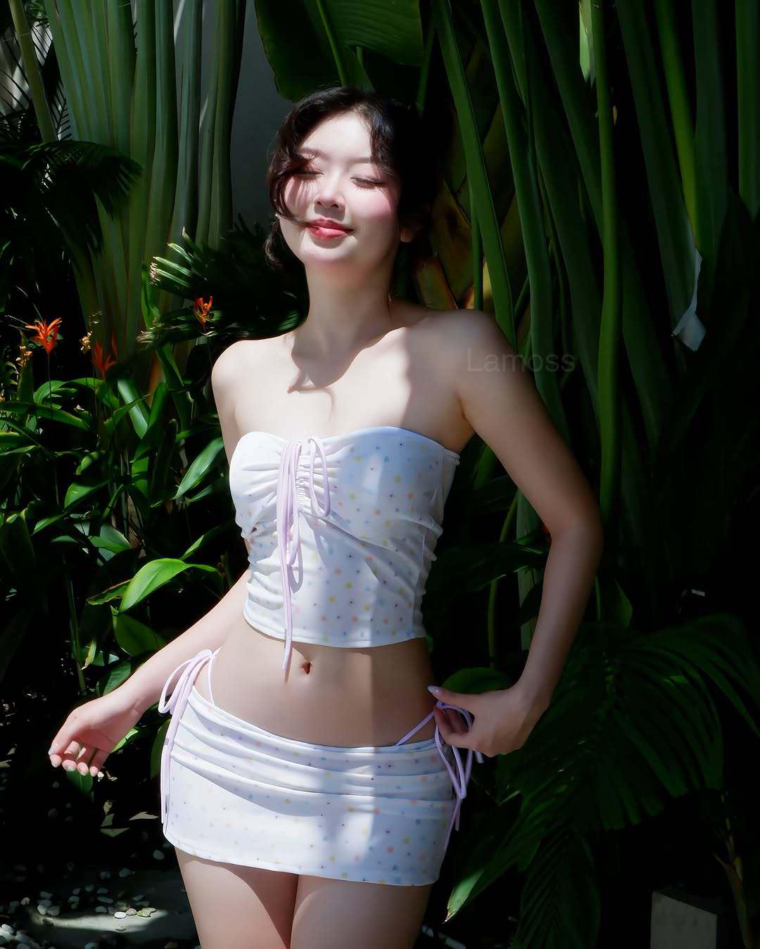 Сексуальный бикини-комплект со шнуровкой и стразами: Купальник для горячих источников в европейском и американском стиле Extra Large