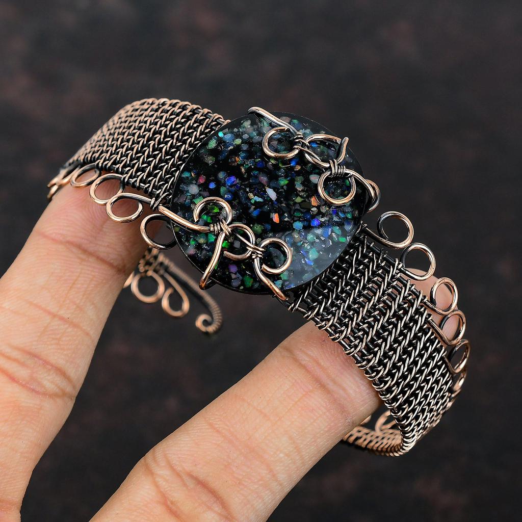 Svart etiopisk opal armband koppartrådsvirad manschettarmband ädelstensarmband justerbar manschett handgjort armband koppartrådssmycken för gåva