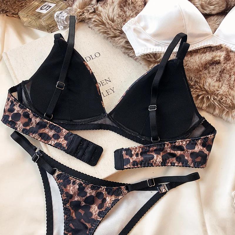 Set intimo estivo da donna, reggiseno senza ferretto con coppa triangolare in seta sexy, bralette francese, reggiseno e perizoma senza cuciture