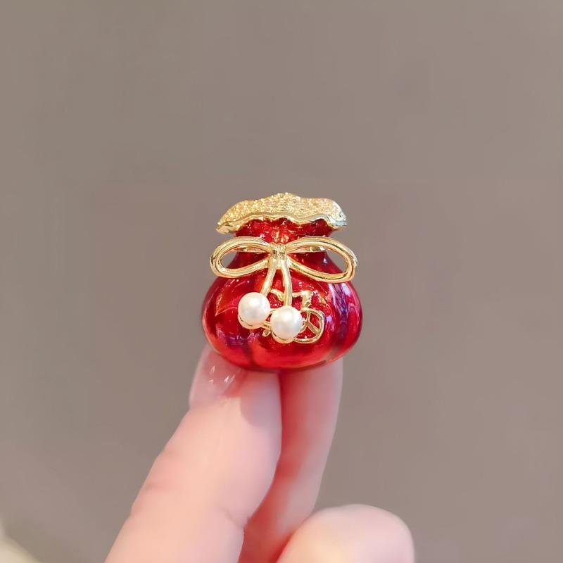 Festive Red Brooch, Exquisite Small Lucky Bag for Women, Corsage, High-end and Elegant Blessing Pin, Suit Accessory
