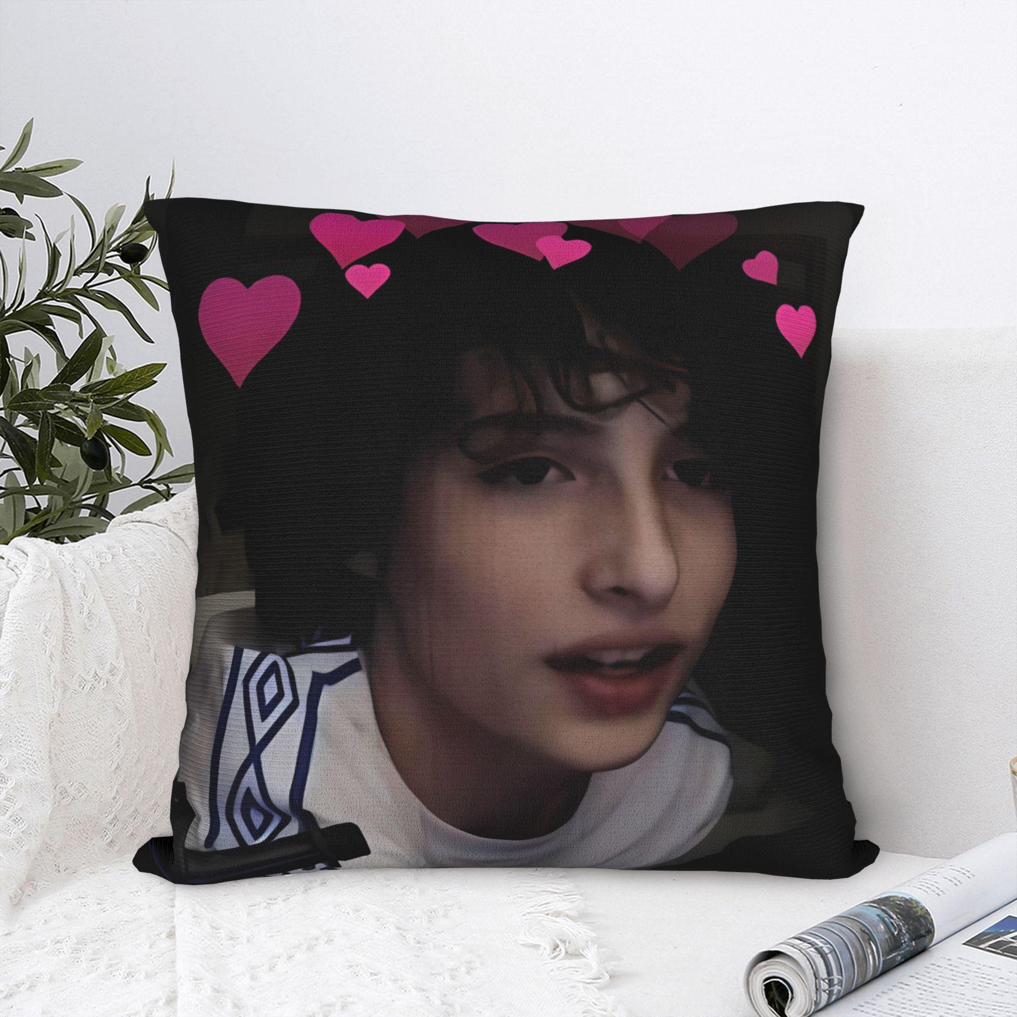 Exquisite Ornaments Unisex Finn Wolfhard Pillow Cover Morden Pillow Case For Office Car Home Decorative Cushion Cover Square Printed Pillowcases Gift