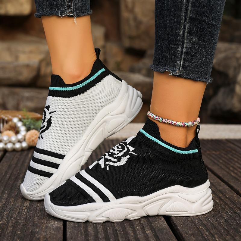 Fashion 2025 Women's Fashion Striped Knitted Fabric Sneakers Stretch Cloth Slip on Casual Socks Shoes Non-slip Soft-soled Running Shoes