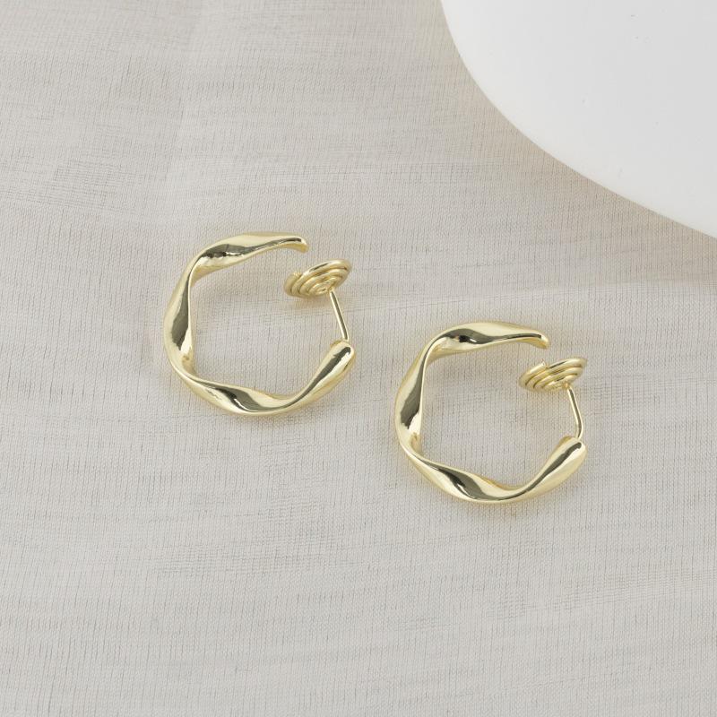 Orecchini Dolci da Fatina Stile Coreano Senza Foro: Design Versatile, Chic e di Alta Gamma per Zampironi.