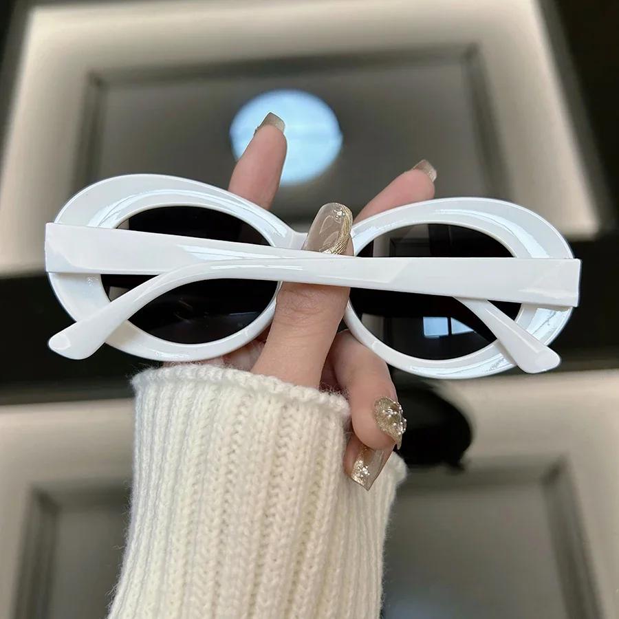 Retro Round Sunglasses Female Male Designer Retro Sun Eyewear Female Male Stylish Mirror Travel Punk Oculos De Sol