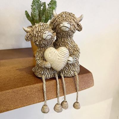 Couple Cow Ornament Craft Sculpture Gift Decorating Love Figurine Statue for Mantel Home Art Shelf