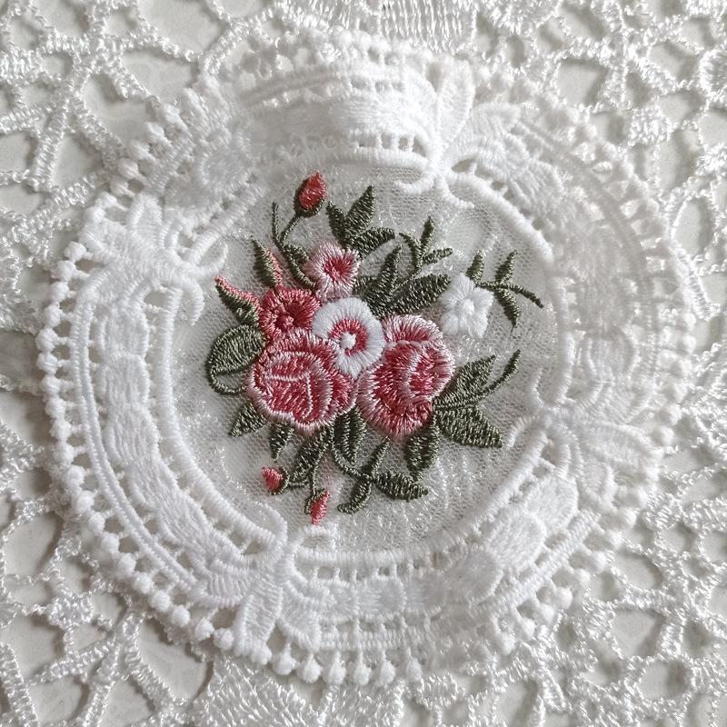 Small Round Coaster European Lace Embroidered Dining Table Mat Decorative Fabric Coffee Table Mat Embroidery Retro Heat Insulation Weaving