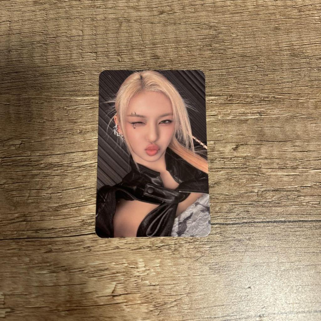 [USED] babymonster yg select China limited purchase bonus trading card Chikita