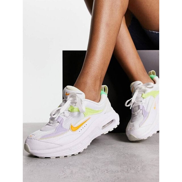 

Белые и разноцветные пасхальные кроссовки Nike Air Max Bliss