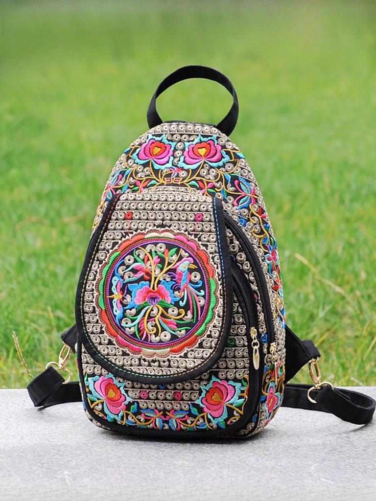 Zaino in Tela Ricamato Etnico dello Yunnan: Borsa da Viaggio Retro Multifunzionale per Ragazze