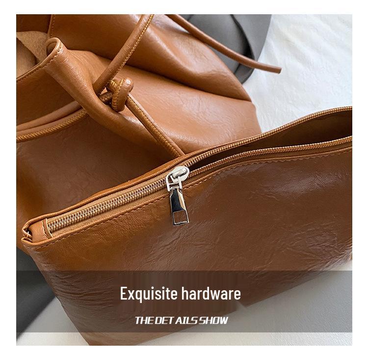 High-End Women's Large Capacity Textured Crossbody Drawstring Shoulder Bag for Casual Outdoor Use