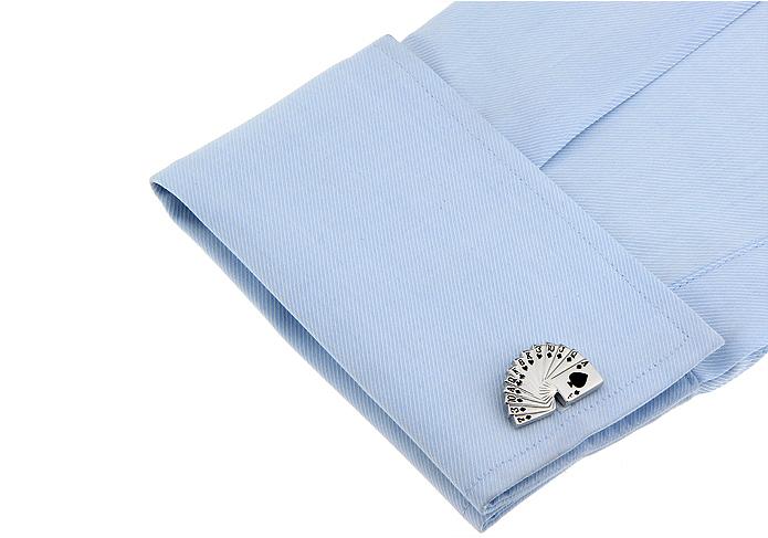 Igame Men Cuff Links Gamble Casino Series Roulette Dice Poker Jeton Design Fashion Cufflinks Wholesaleretail