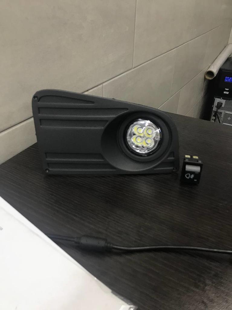 

LED fog light (diode, passenger side) for Volkswagen Crafter 2006-2016