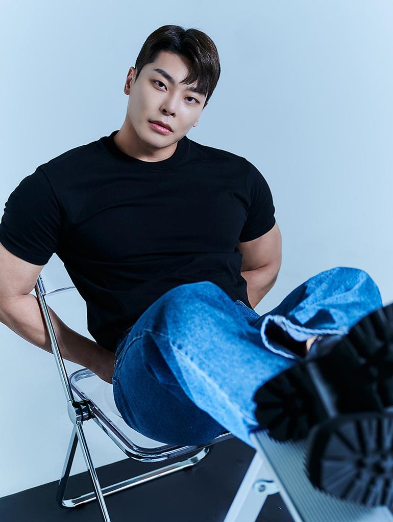 BYSEC Blankline Cotton Plain Muscle Fit Short Sleeve T-Shirt_2 Colors