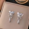 Sweet And Exquisite Melting Heart Decorative Stud Earrings Suitable For Women To Wear Clothes For Summer Travel