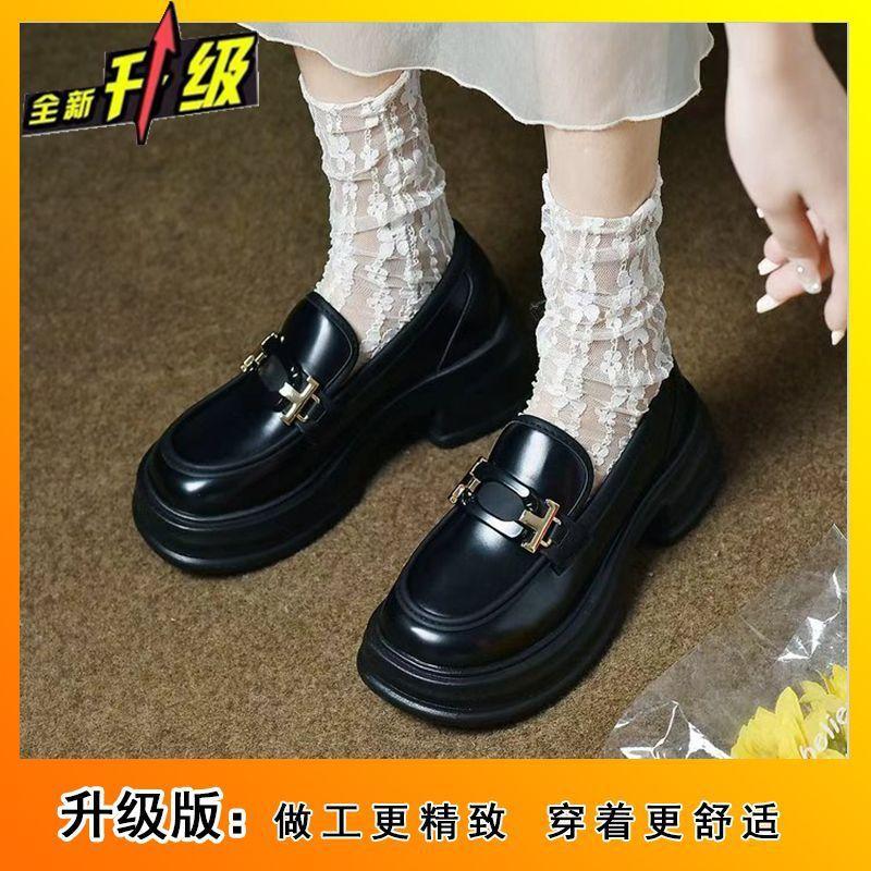 Retro Japanese commuter shoes spring and summer 2025 new fashion flat loafers British style small leather shoes women