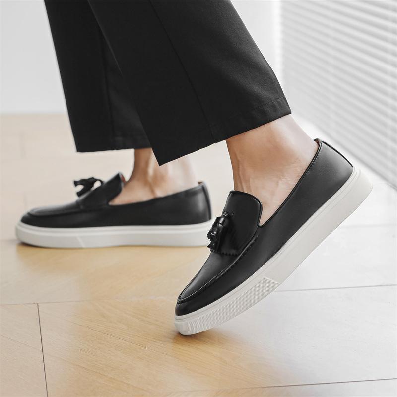 Fashion Men's Classic Tassels Loafers Moccasins Men Casual Slip-on Leather Shoes Mens Outdoor Board Shoe Driving Flats