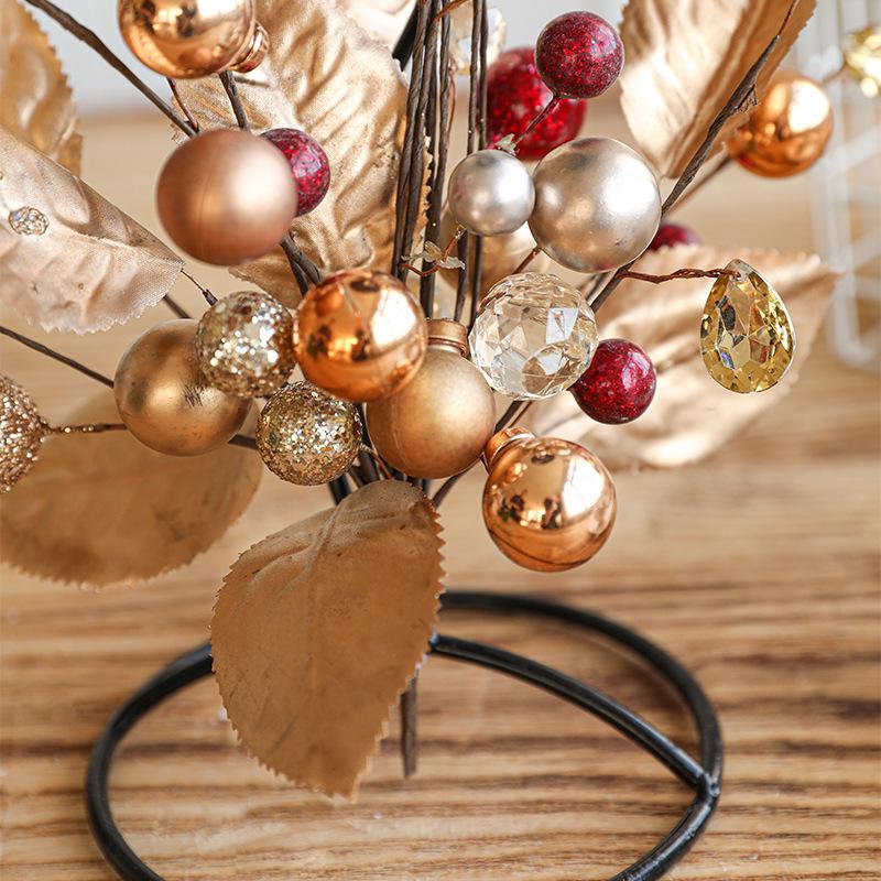 Luxury Wrought Iron Christmas Candle Holder Wreath for Dining Table Decor