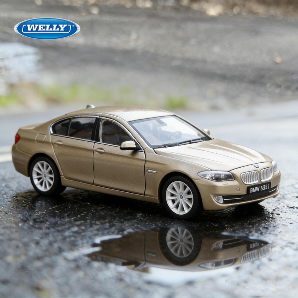 WELLY 1/24 BMW 535i Alloy Scale Car Model Diecast Metal Static Miniautre Model Car Collection Children Toy Car Vehicles Gifts