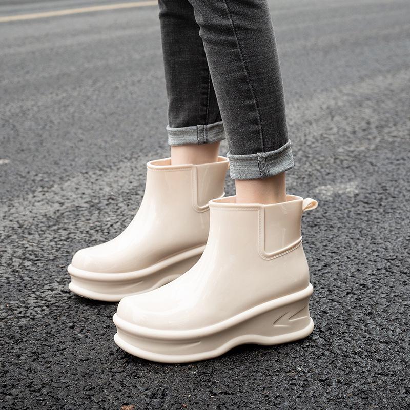 New Women's Plus Velvet Warm Mid-Calf Waterproof Rain Boots - Fashionable Outdoor Rubber Work Shoes